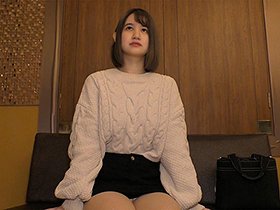 姑息！ゴム取りおじさん VS 生中NG新人女優 乙花イブ＆里仲ゆい　サンプル画像02